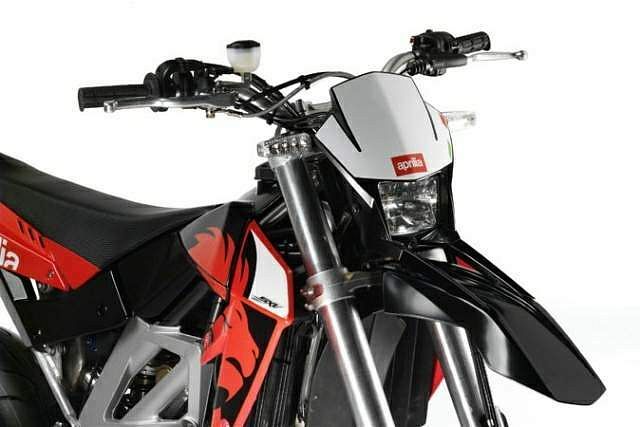 Aprilia Sxv 550 2006 07 Motorcyclespecifications Com