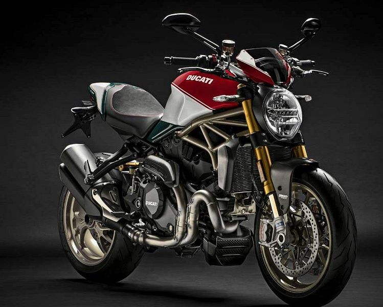Ducati Monster 1200 25 degrees 