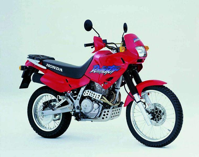Honda NX 650 Dominator (2000)