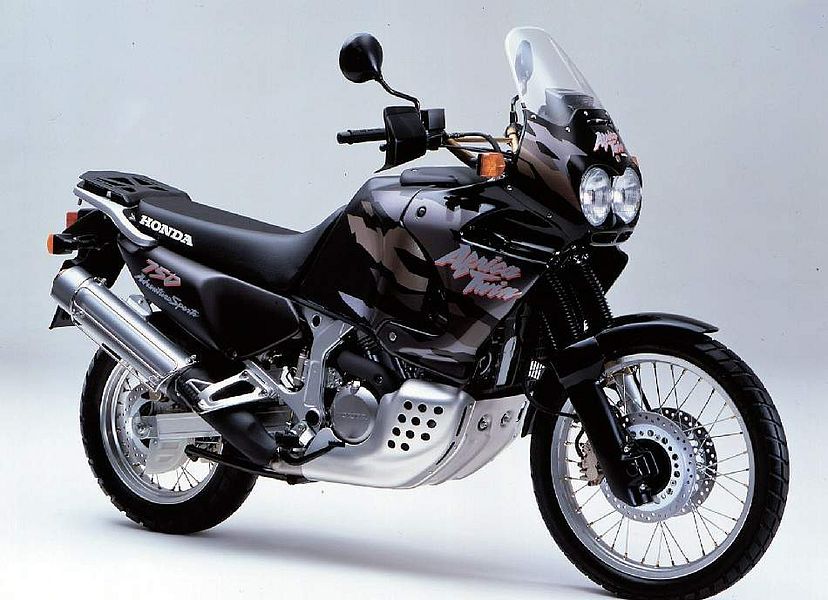 Honda Africa Twin XRV750 RD04 L/M/N 1990-1992 7 Piece Samco Sport Hose Kit