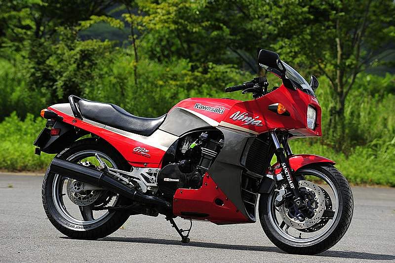 dæk Destruktiv controller Kawasaki GPz900R Ninja (1997-00) - motorcycle specifications