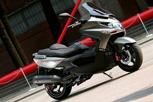 Kymco Xciting 250Ri (2010-11) - motorcycle specifications
