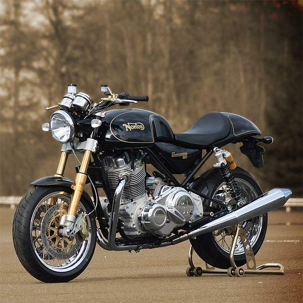 https://www.motorcyclespecifications.com/wp-content/uploads/2019/03/norton-commando-961-sport-14-01.jpg